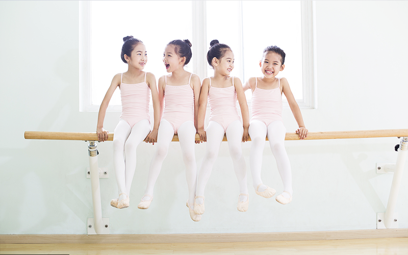 芭蕾舞的五个基本动作